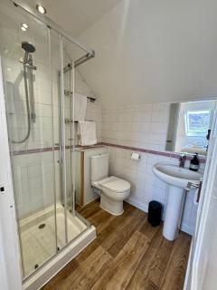 2A Lochy Crescent - 1