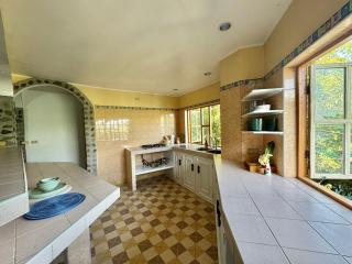Private Home in Apo Island - 4