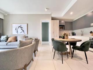 Executive Suite 204 - 6