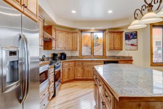 Downtown WP Villa 865 I Private Hot Tub I Great Views I Activity Program - 7