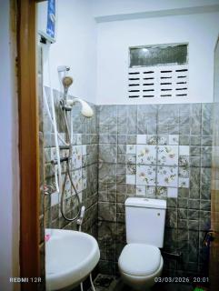 Brand New 2 Bedroom House AC room and Standard room with hot water - 2
