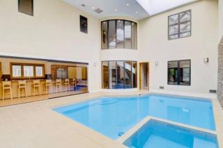The Dominion Estate | Private Indoor Pool - 9