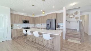Bright 5BR Family Retreat 15 min to YYC - 1