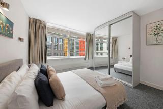 2 Bed Apartment- Central London- Lift Balcony - 4