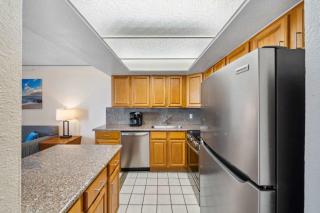 Maui Schooner Resort - 2BR Suite w Balcony - 8