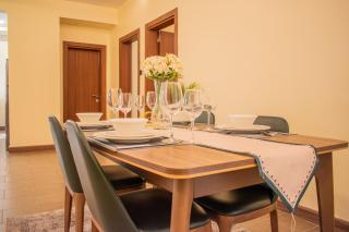 Quiet 2BR with Valley Views 10 Min to UN - 9