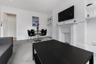 1 Bed Apartment- Marble Arch 5 - 1