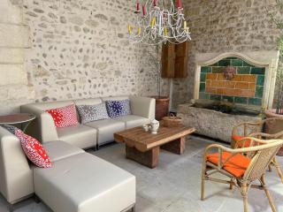 Suite de charme avec patio dans village - 7