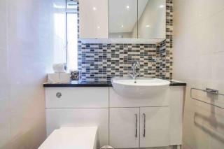 1 Bed Apartment- Marble Arch 4 - 1