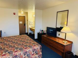 Imperial Inn - 7
