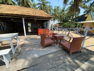 Highgarden Private Beach House - 6