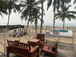 Highgarden Private Beach House - 4