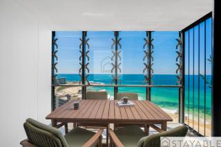 Family Escape - Absolute Beachfront Luxury with Ocean Views - 4