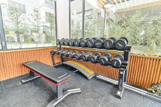 Kilimani 2BR with a Pool, Gym, Play, Eats - 2