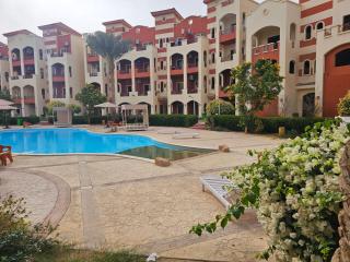 Excellent Pool & Beach inc Furnished Private Roof - 1