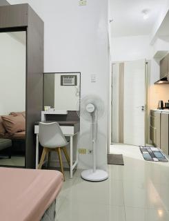 West Jones Residences 16F Minimalist Corner - 9