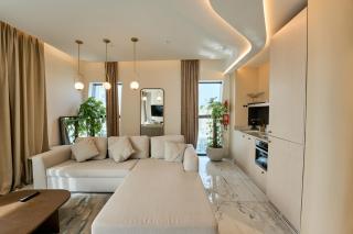 Seaview Mercury Tower Apartment With Rooftop Pool By Stays Uniq - 8