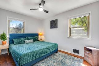 Bright 2BR Broadmoor Basecamp | King Bed - 0