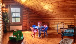 Mountain Escape Chalet - 4