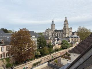 Beautiful renovated apartment in downtown Évreux - 2