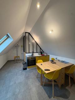 Beautiful renovated apartment in downtown Évreux - 9