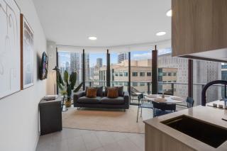 Central Downtown Stay with Beautiful City Views - 0