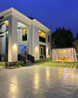 The Mansion - 9