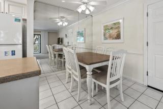 #1032 Sanibel Moorings Courtyard View - 6