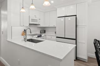 #121 Sanibel Moorings Gulf Front - 6
