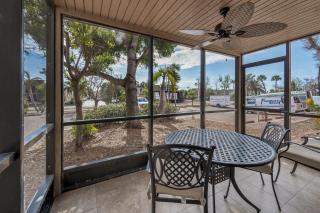 #1411 Sanibel Moorings Dockside - 3