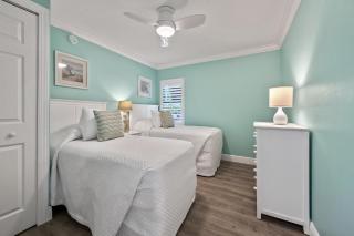 #1511 Sanibel Moorings Dockside - 5