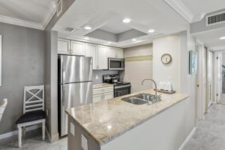 #1122 Sanibel Moorings Gulf Front - 7