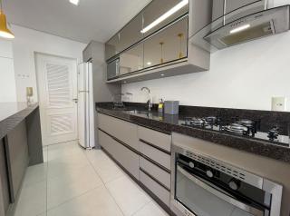 Orbe Residence - Apartamento espaçoso com duas suítes e varanda gourmet de frente para a rua, com vista para as montanhas na Praia de Palmas. - 8