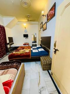 Hashmi guest house - 6