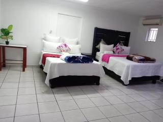 Best Stay Guesthouse - 9