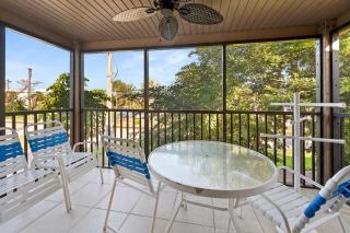 #242 Sanibel Moorings Courtyard View - 3