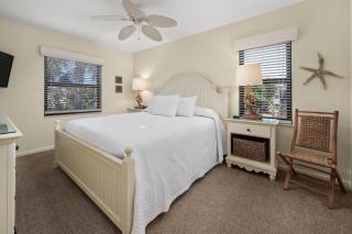 #232 Sanibel Moorings Courtyard View - 3