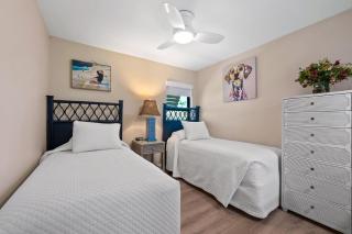 #1631 Sanibel Moorings Dock View - 5