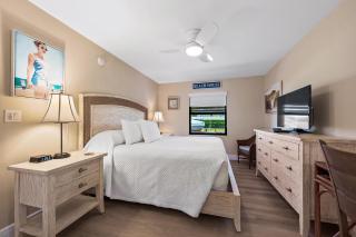 #1631 Sanibel Moorings Dock View - 3
