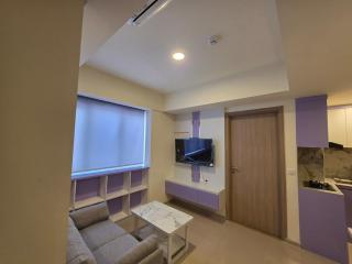 55th Floor 2BR Stunning View Meikarta District 2 - 5