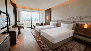 HUALUXE Guiyang Financial City by IHG - 1