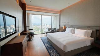 HUALUXE Guiyang Financial City by IHG - 2