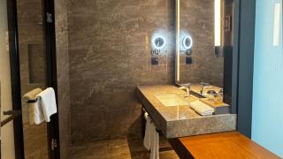 HUALUXE Guiyang Financial City by IHG - 1