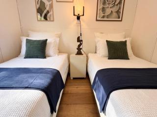 Unique Nature cabin, good beds for 4 to 6p, hidden - 2