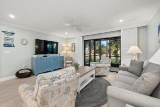#231 Sanibel Moorings Courtyard View - 9