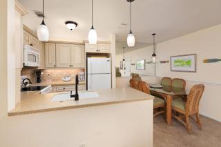 #342 Sanibel Moorings Courtyard View - 8