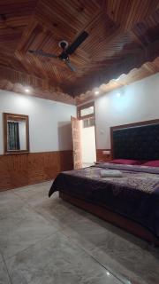 The Pine View - 5