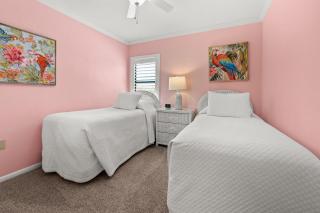 #312 Sanibel Moorings Courtyard View - 5