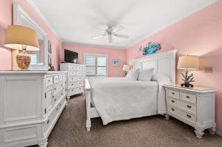 #312 Sanibel Moorings Courtyard View - 3