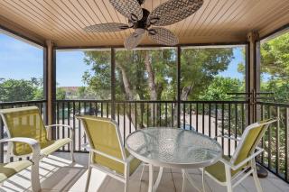#312 Sanibel Moorings Courtyard View - 1